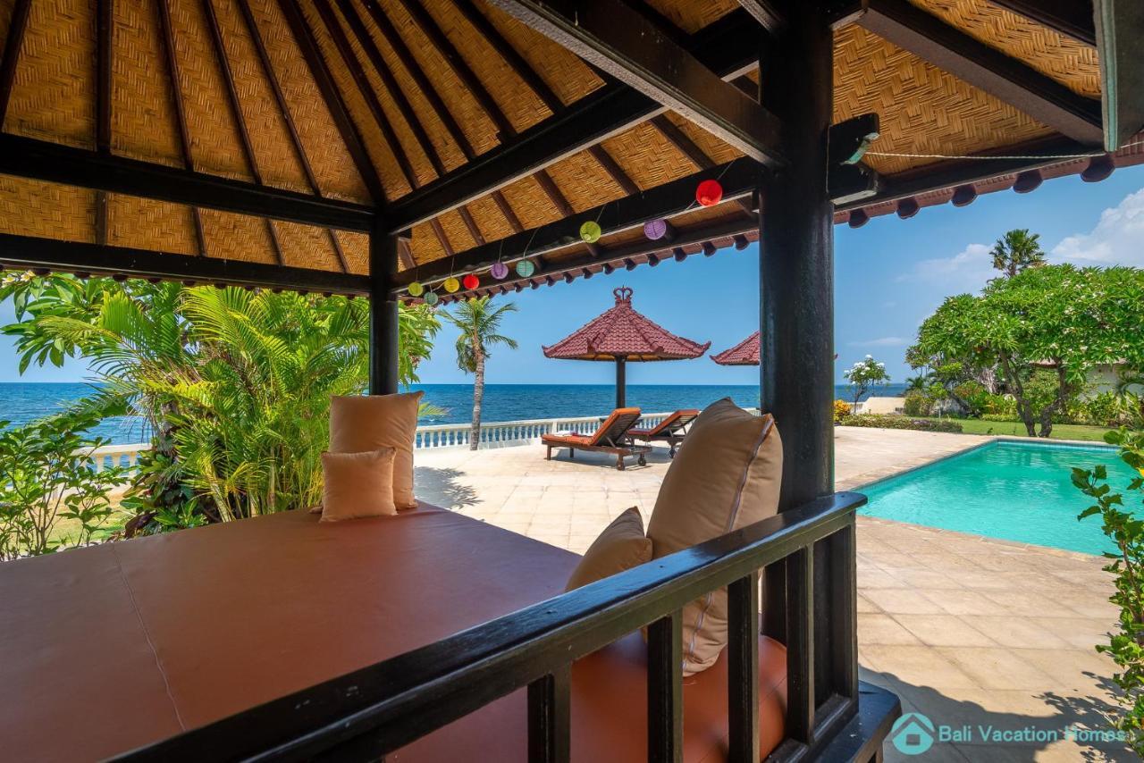 Villa Namaste - Beachfront At Lovina 10P, Pool, Bbq Banjar  Exterior photo