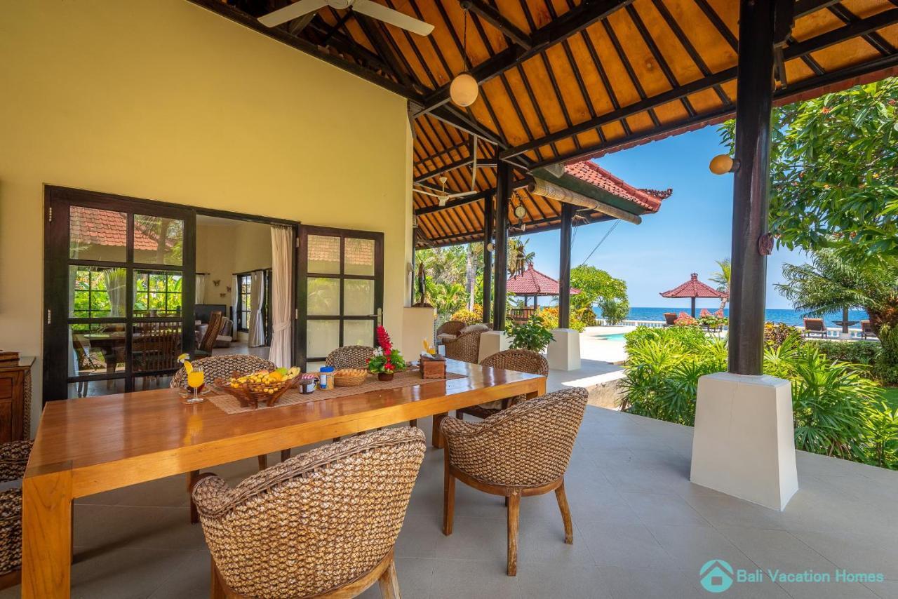 Villa Namaste - Beachfront At Lovina 10P, Pool, Bbq Banjar  Exterior photo